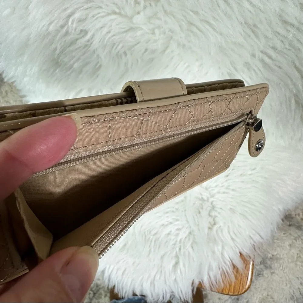 Vera Bradley Beige Wallet with Embossed Design - Picture 8 of 9